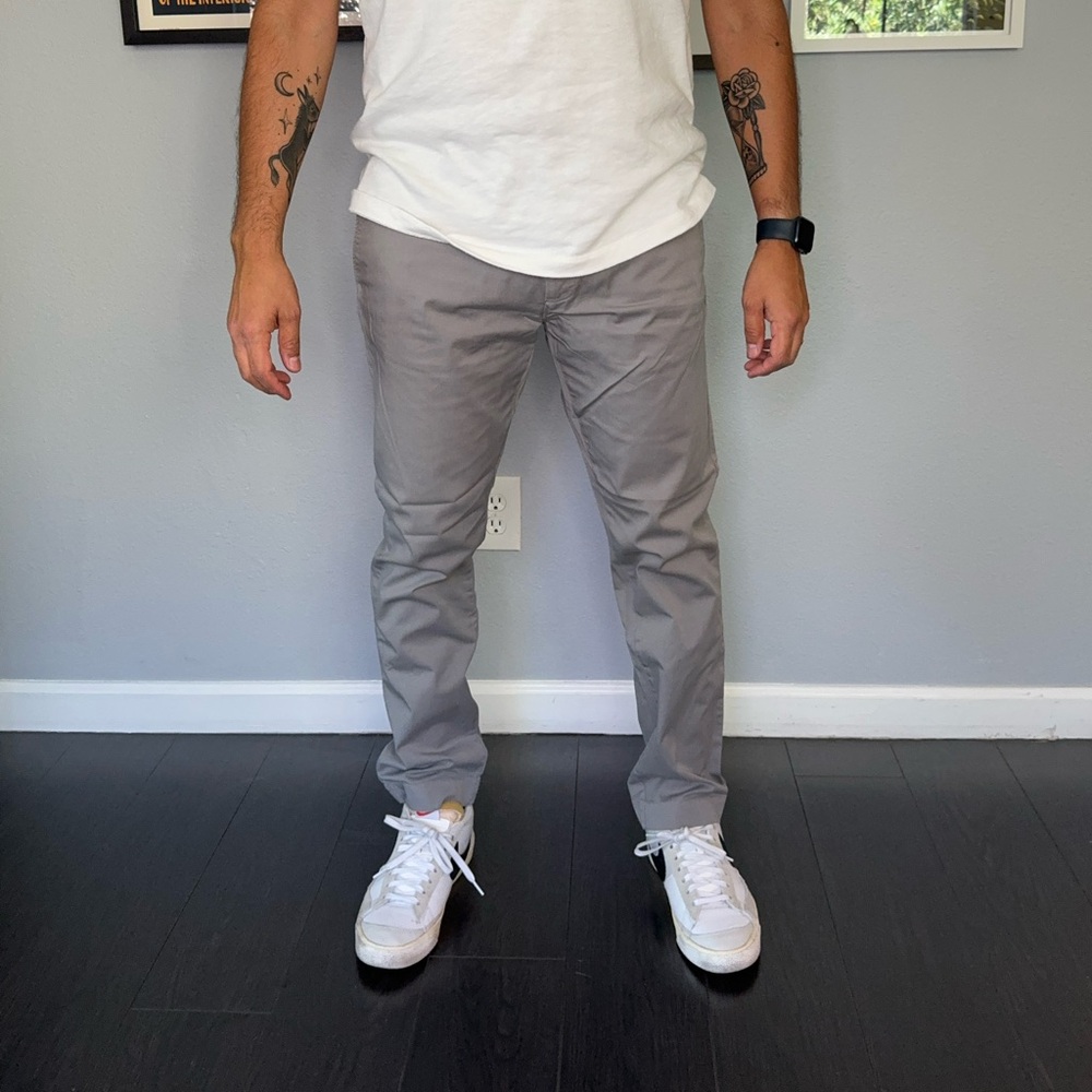 J. Crew 484 Slim Fit Stretch Chino Size 33x30 in light grey